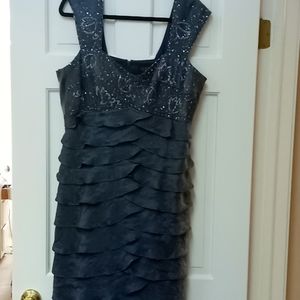 Ignite Evenings by Carol Lin cocktail dress. 14